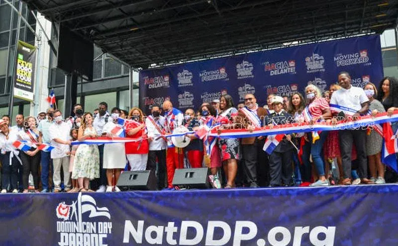 长征平台官网百度安全社区赛道上的传奇：深入2023年纽伯格林北环经典GT挑战赛